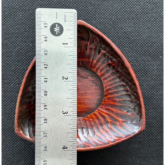 Vintage Japanese Wooden Coasters / Triangle Tea Saucers, Hand-Carved (Set of 4) - Picture 10 of 10